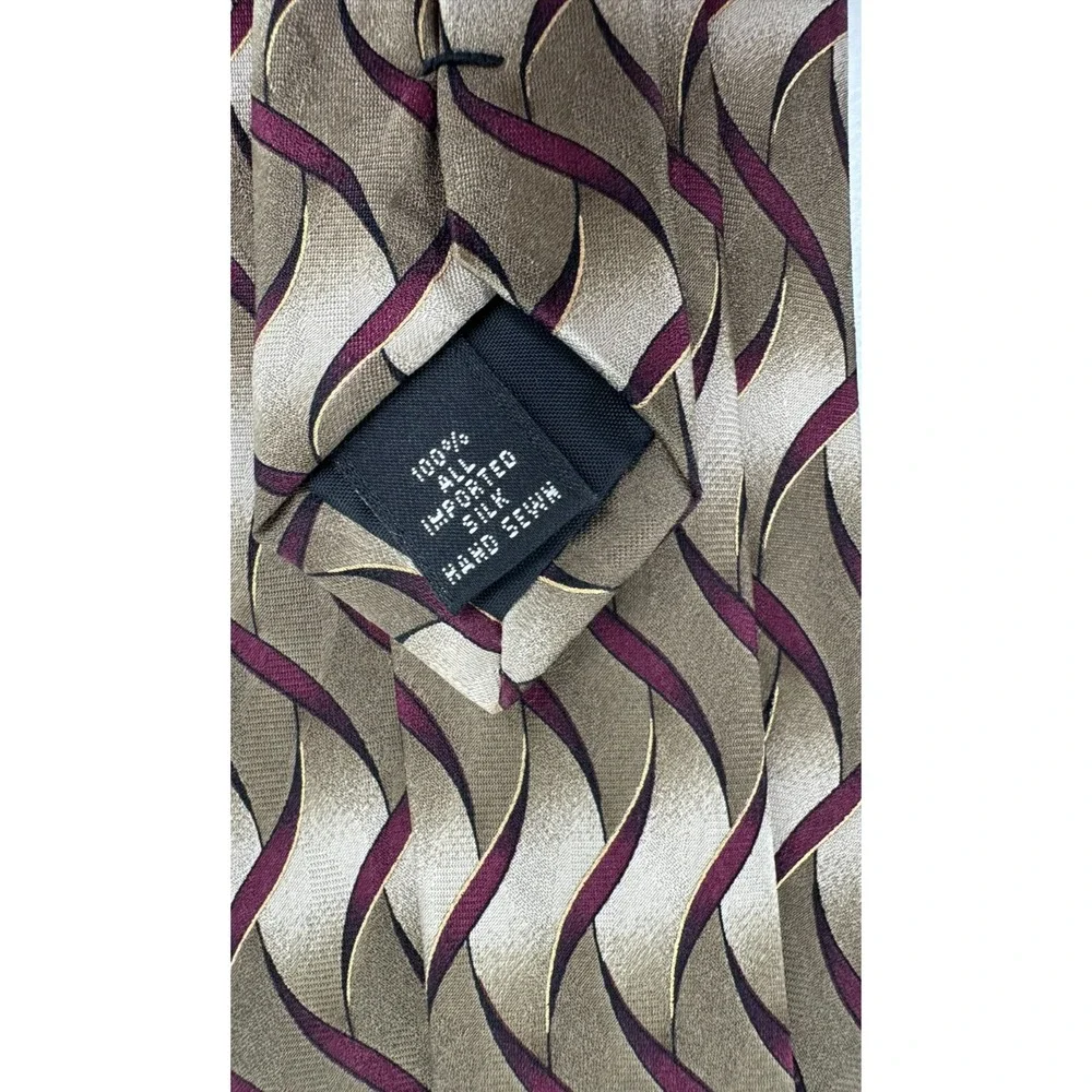 Via Europa Men's Hand Sewn Designer Brown Geometric Novelty Neck Tie 100% Silk